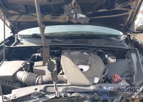 2018 Toyota Tacoma Sr5 V6 z USA, uszkodzony, nr VIN 3TMCZ5AN8JM144064